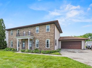 9536 Aboite Center Rd, Fort Wayne, IN 46804