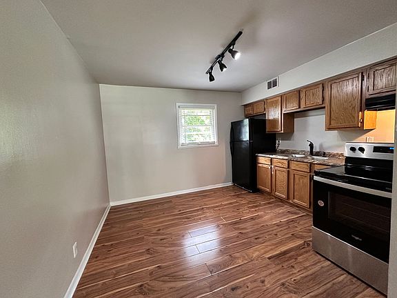 5th image of 508 College St #2