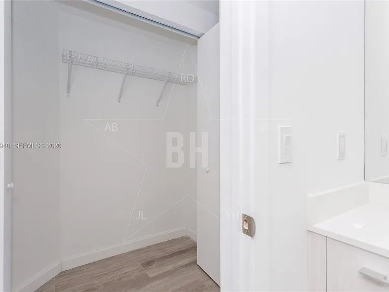 45 SW 9th St #1603 — Photo 8