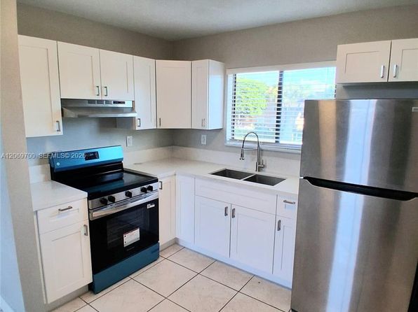 2775 W 60th Pl APT 207
