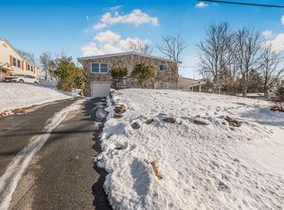 3 Tulip Lane, Monroe, NY 10950