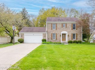 3597 Old Farm Ln, Fort Gratiot, MI 48059