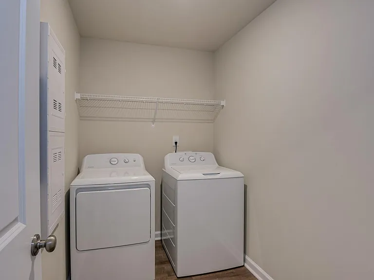 Woodberry Apartments — Photo 19