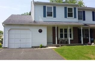 18 Curry Ln, Horsham, PA 19044