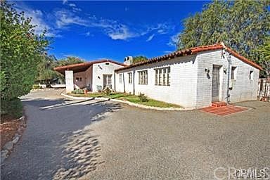 3rd image of 35610 Primrose Dr