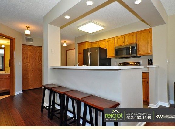 3rd image of 1835 Terraceview Ln N APT B