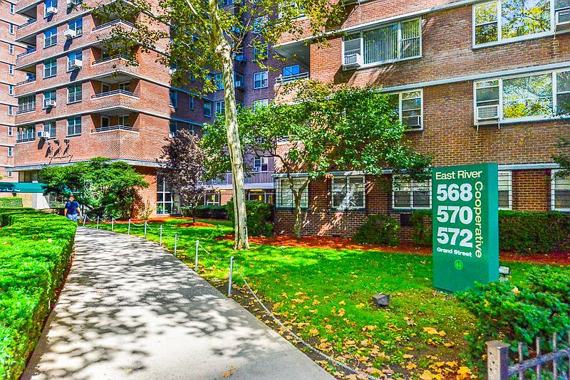 1st image of 570 Grand St APT H1005