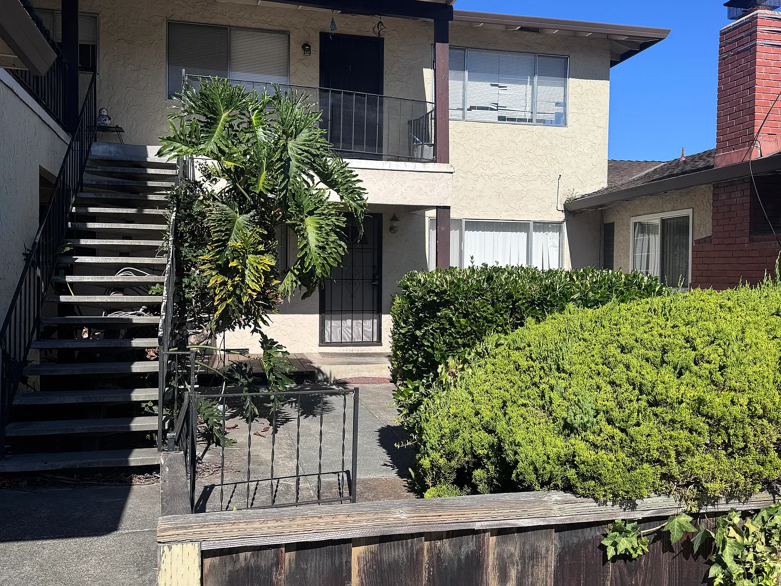 2 bed, 900 sqft, $2,850 — Photo 2