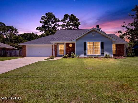 2nd image of 11404 Bayou Pl