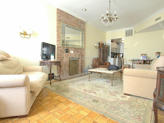 5th image of 50 W 86th St #C3
