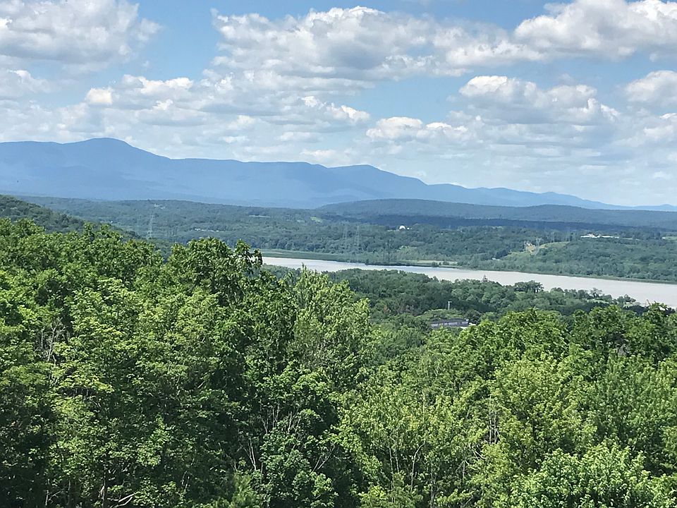 13 Academy Hl, Hudson, NY 12534 Zillow