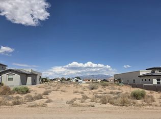 408 5th St NE, Rio Rancho, NM 87124
