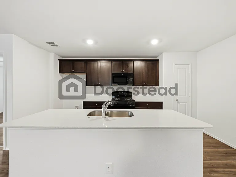 1213 Wildflower St — Photo 20