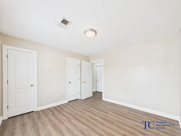 287 Foxworth Dr — Photo 9