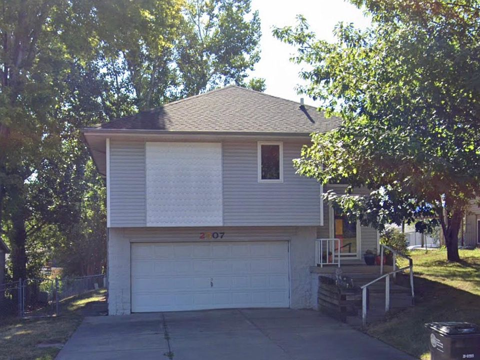 1st image of 2507 S 160th St