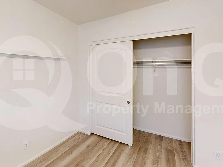 7842 W Cypress St — Photo 10