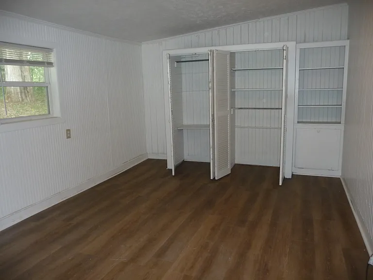 523 Highway 182 W — Photo 10