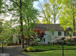 1352 Hideaway Cir, Fort Washington, PA 19034