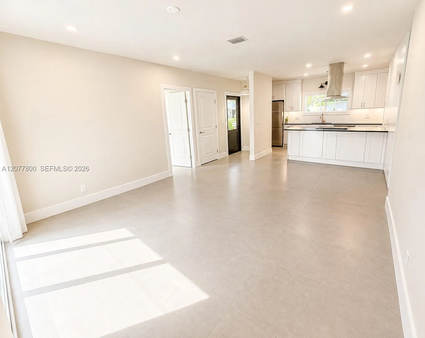 Suniland Terrace — Photo 3