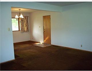 4th image of 20755 Louise Ln