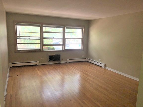 Living Room / Dining Room