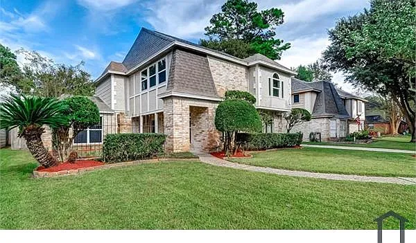 17614 Moss Point Dr — Photo 1