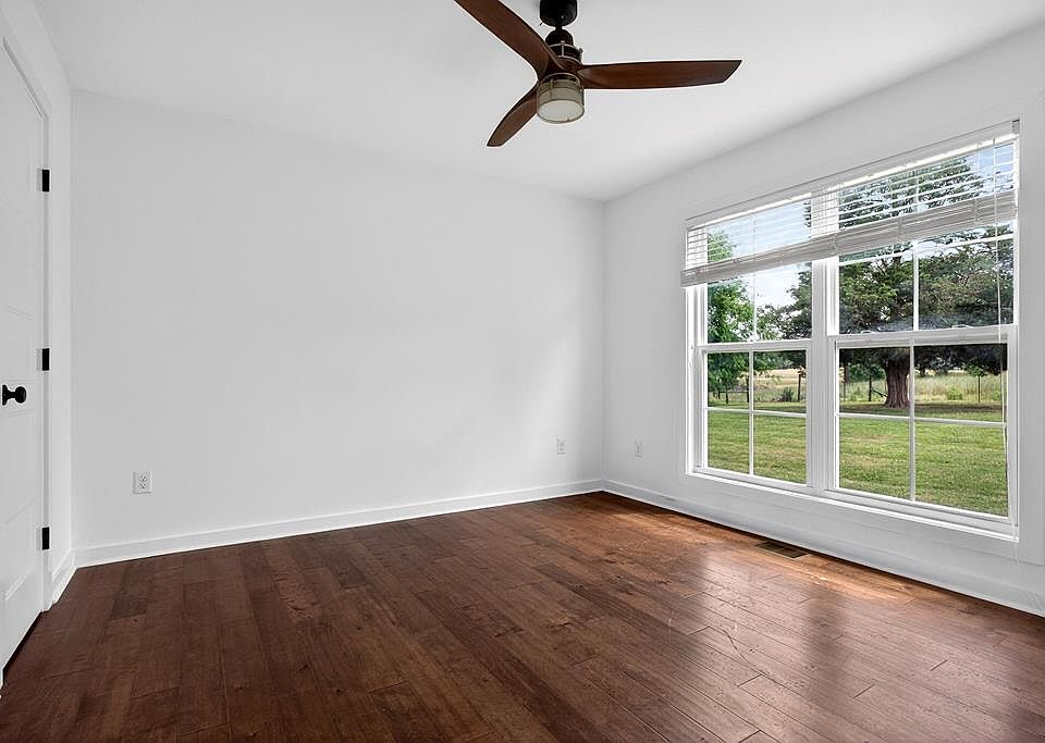 13th image of 8495 Baxter Rd
