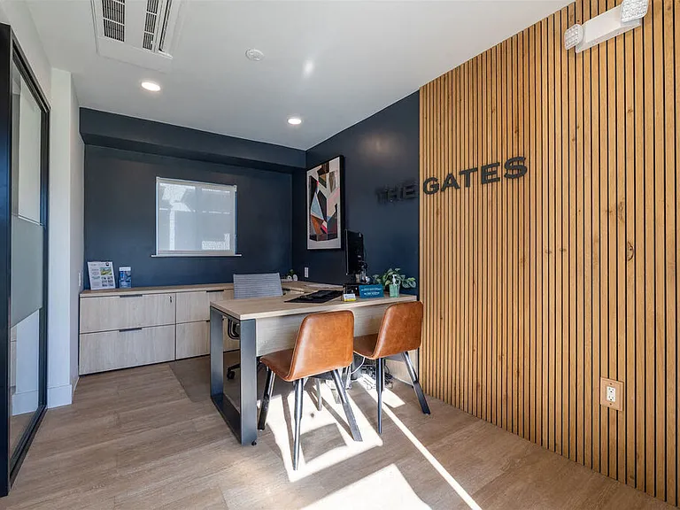 The Gates at the Marina Apartments — Photo 16