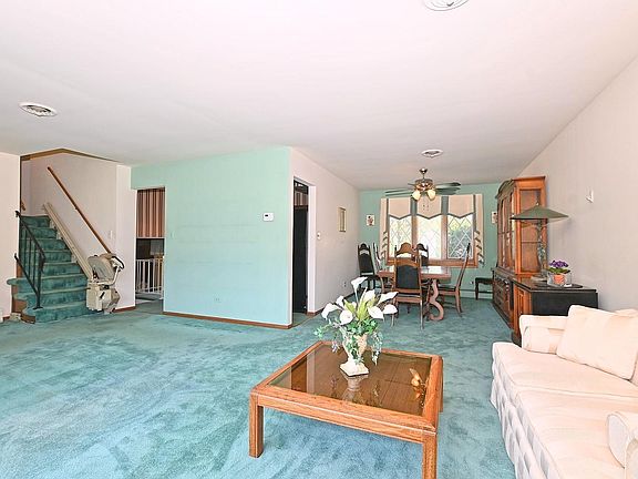 5th image of 6209 Laura Ln