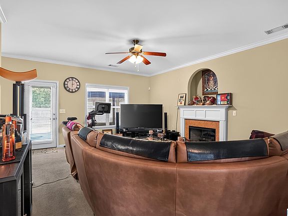 4th image of 4460 Prescott Ln