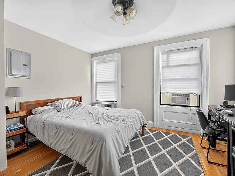 640 Park Ave #3 — Photo 13