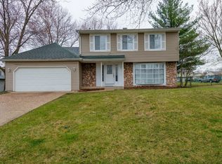 24 Joslyn Dr, Elgin, IL 60120