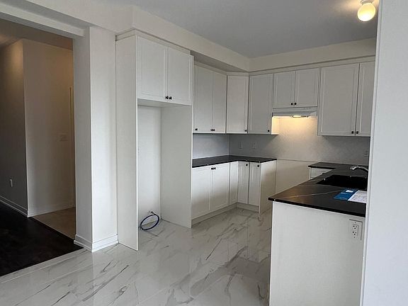 5th image of 1470 Rose Way