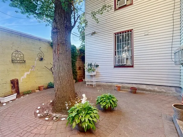 32-25 30th Street image 23 of 32