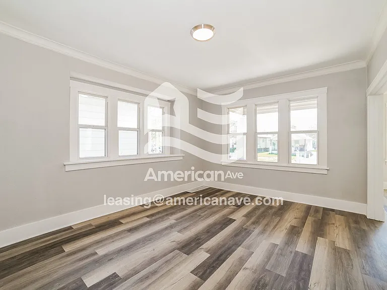 1762054_004_living_room_13691397.jpg