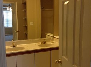 701 Rapidan River Ct, Chesapeake, VA 23320