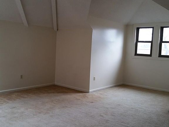 3rd image of 94 Newbury Ave APT 406