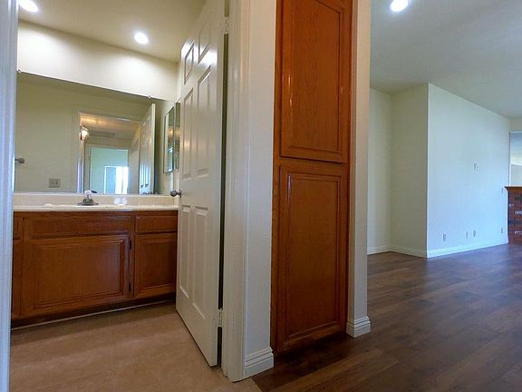 5th image of 8750 Independence Ave