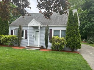 40 Elmwood Cir, Peabody, MA 01960
