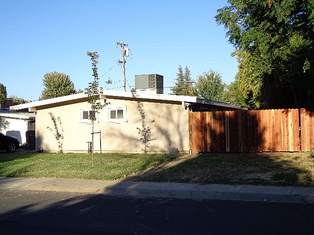 1st image of 821 Todhunter Ave