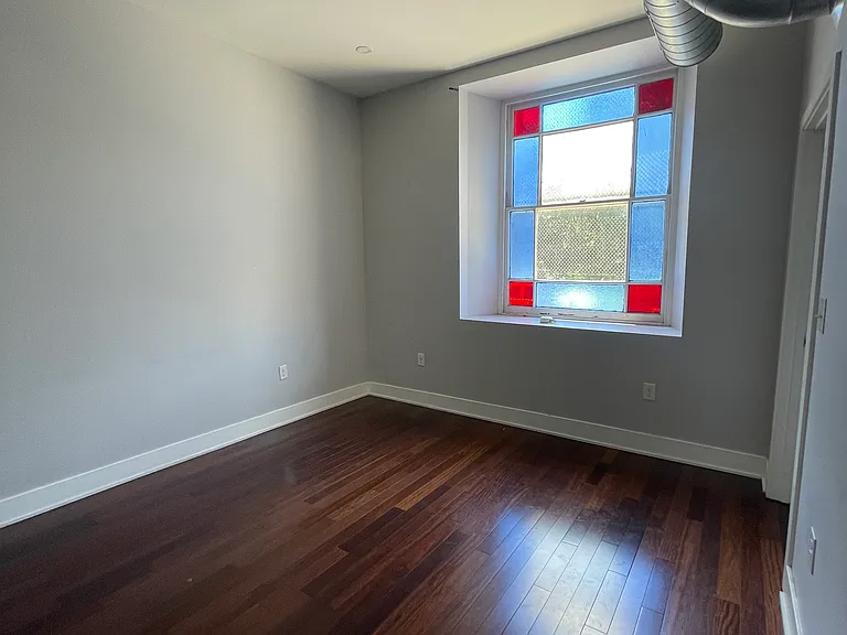 929 Marlborough St #6 — Photo 15