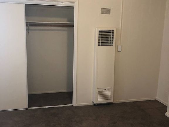 5th image of 100 E Hillcrest Blvd APT 05A