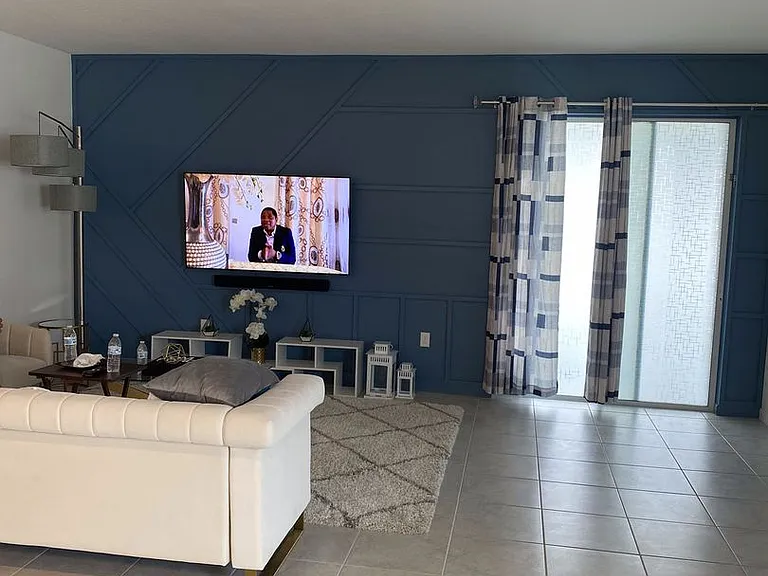 100 Lavenna Ave — Photo 6