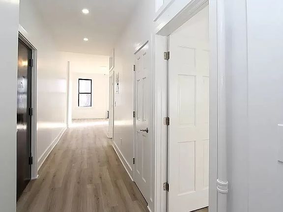 4th image of 665 9th Ave #2I