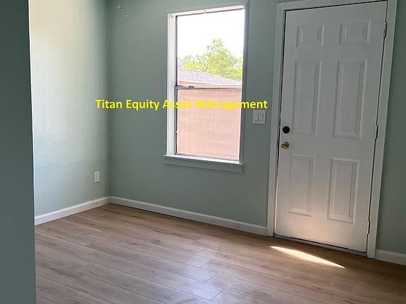 2nd image of 831 Shearer St