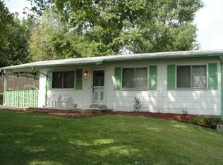 2101 Chambers Rd, Saint Louis, MO 63136