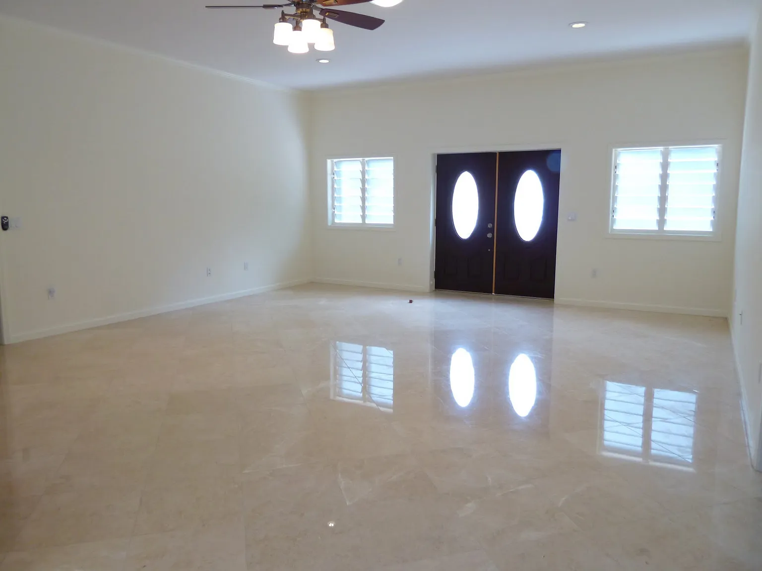 3 bed, 1800 sqft, $5,000 — Photo 2