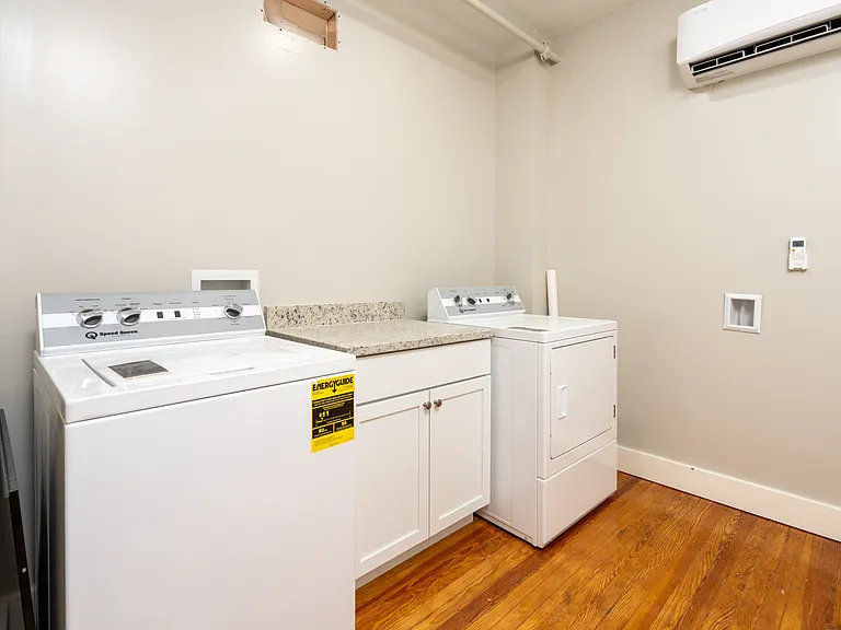2328 E Douglas Ave — Photo 16