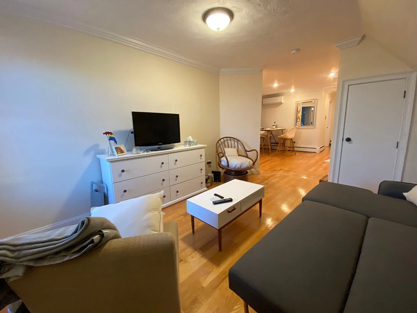 Nice 2 bed in Somerville — Photo 1