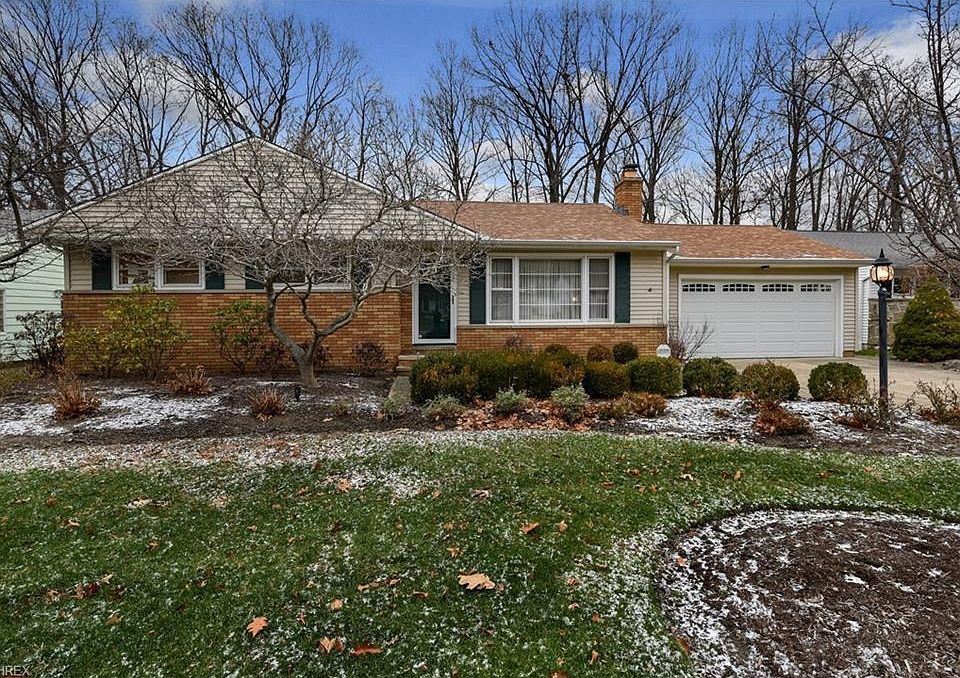 1st image of 30161 Meadowbrook Dr